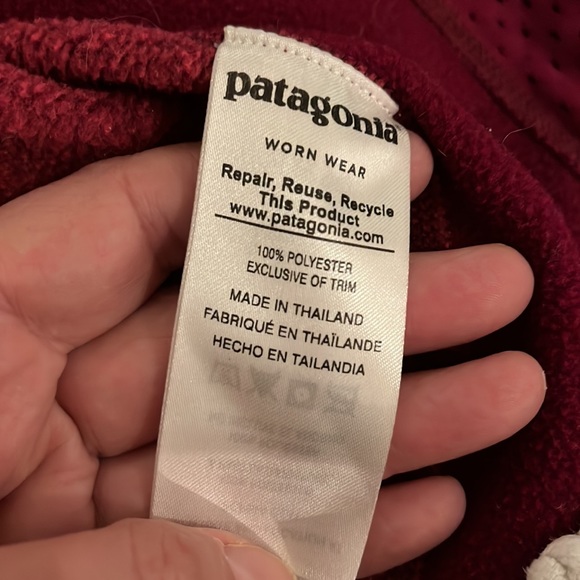 PATAGONIA  Warm fleecy vest. Lots of wear left. Perfect for travelling, too. - Picture 6 of 7